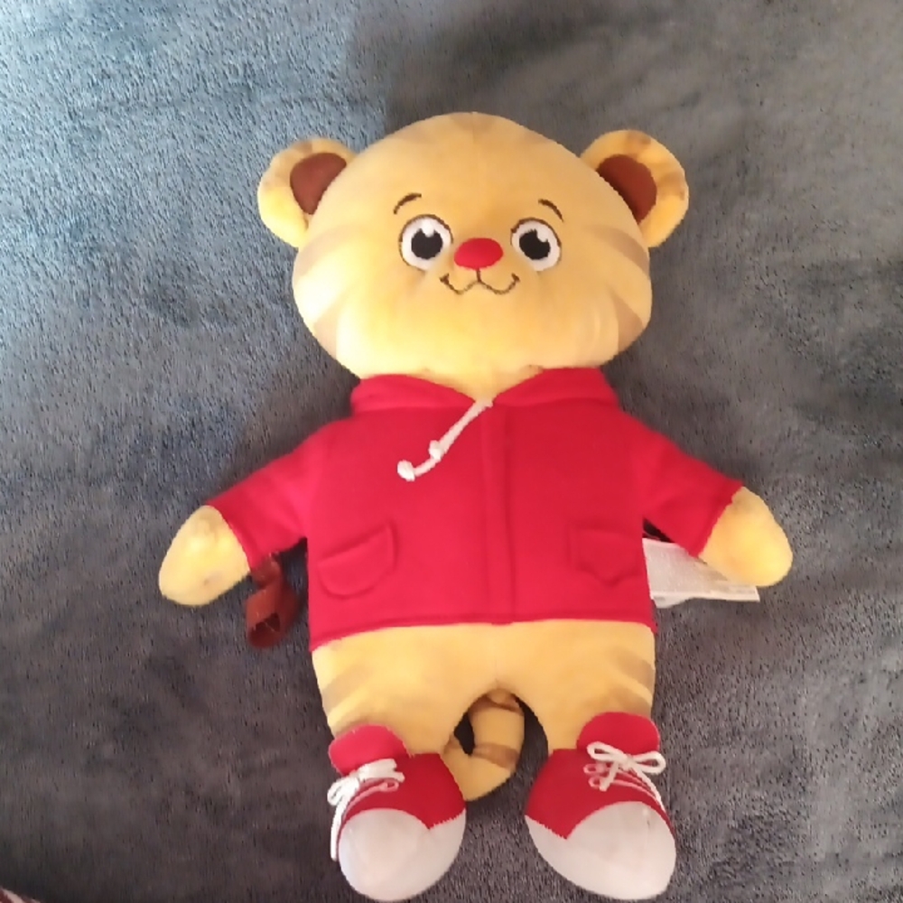 Daniels Tiger Talking Plush, EUC
